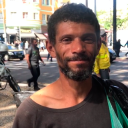 Altar dos pobres na Praça da Sé com Roberto Lettieri e o jovem Edvan